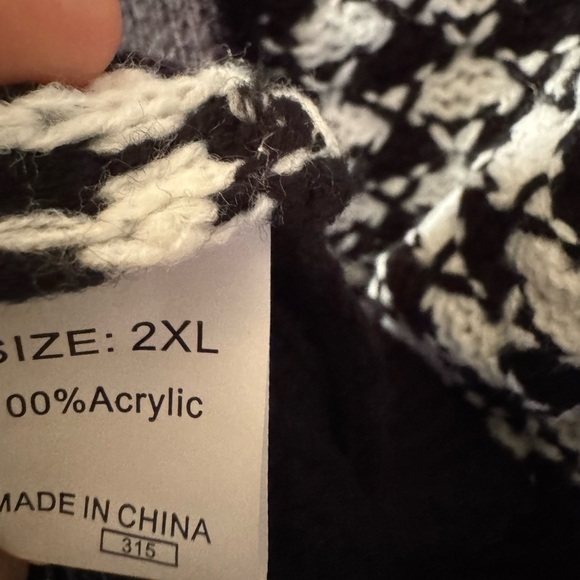 Plus size plaid knit cardigan sweater size 2xl - Picture 2 of 7